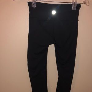 Black lululemon leggings